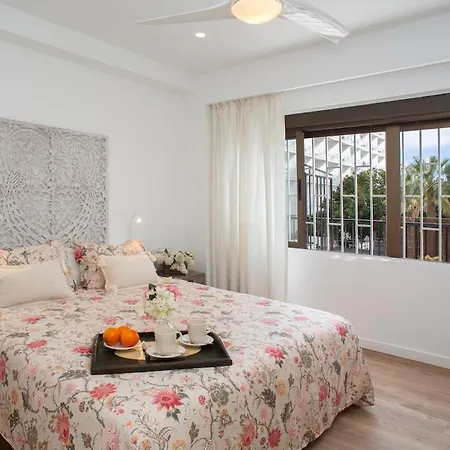Alay Puerto Marina Apartment